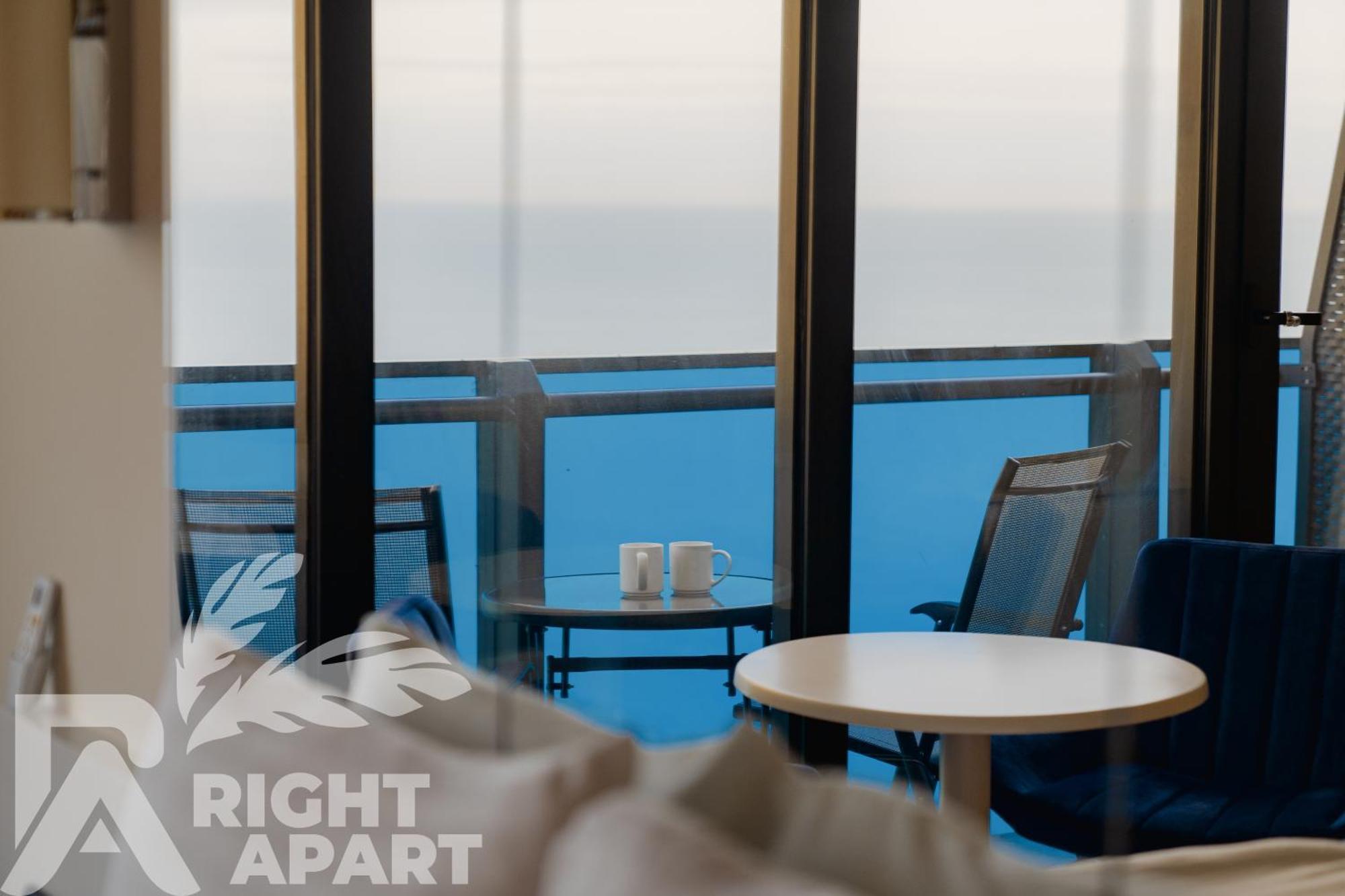 Orbi City Hotel Sea View 바투미 외부 사진